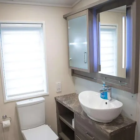 Penny With Hot Tub *