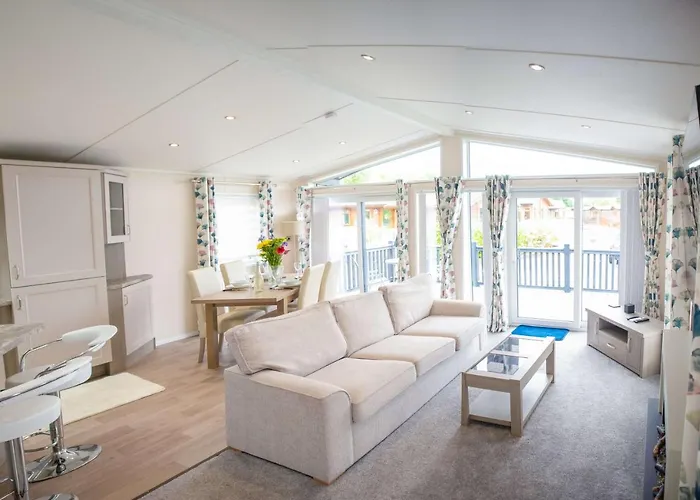 Penny With Hot Tub 别墅 马尔顿