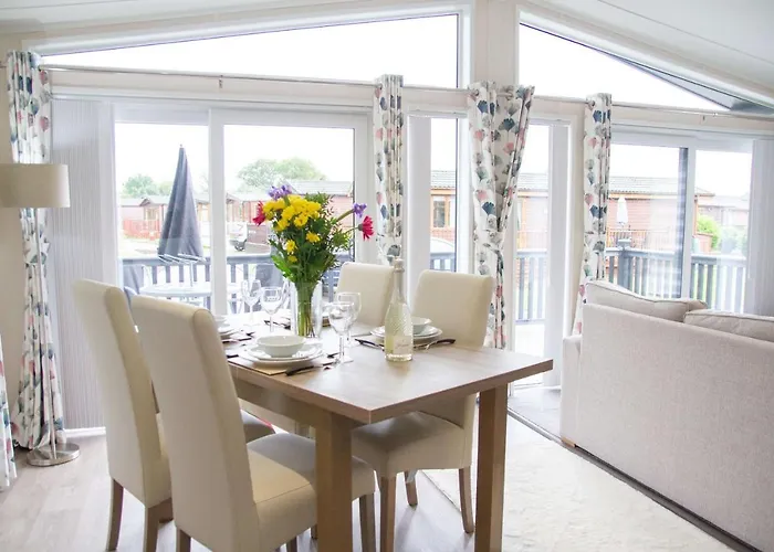 Penny With Hot Tub 别墅 *